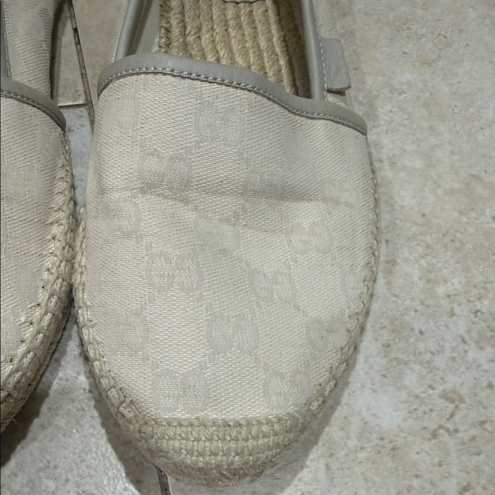 Gucci Cream Espadrille Flats - Picture 2 of 11